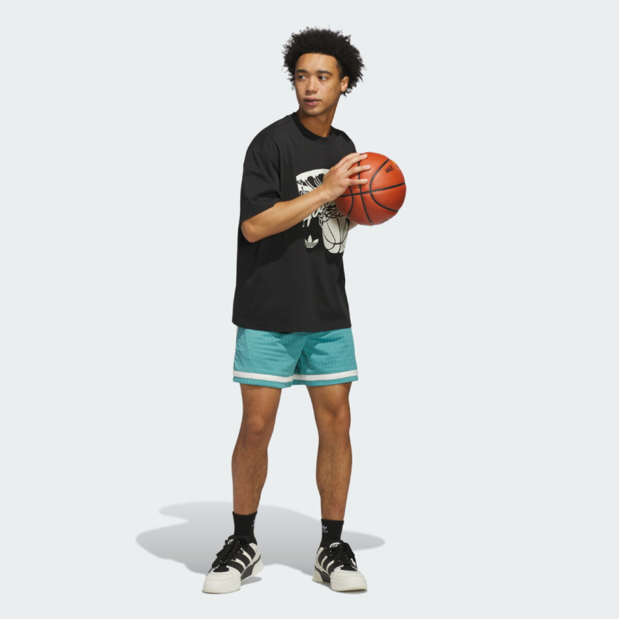 Футболка унісекс ADIDAS HOT SHOT GRAPHIC JY3650  - Зображення №3