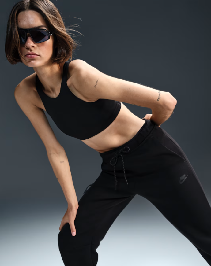 Брюки жіночі Nike Sportswear Tech  HV6779-010 - Зображення №2