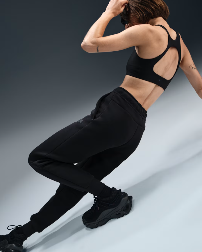 Брюки жіночі Nike Sportswear Tech  HV6779-010 - Зображення №3