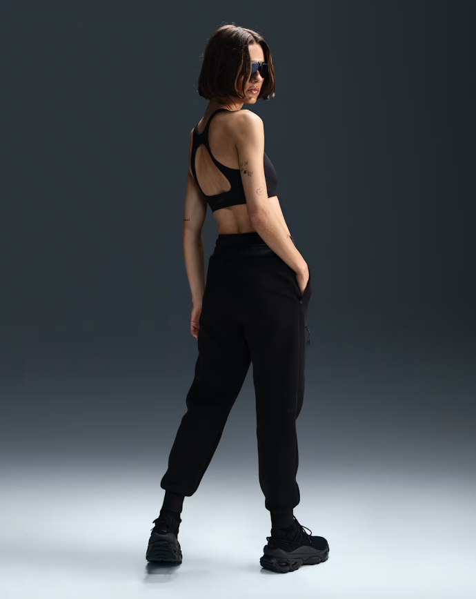 Брюки жіночі Nike Sportswear Tech  HV6779-010 - Зображення №5